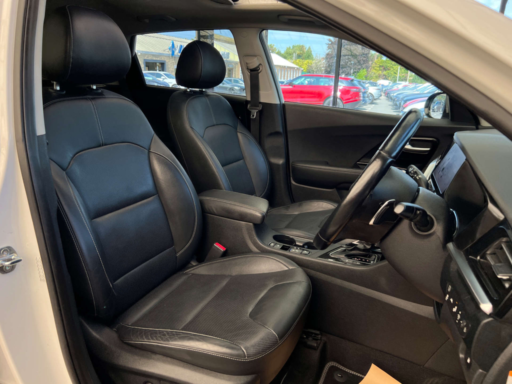 Kia Niro Niro 4 Hev S-a White #6