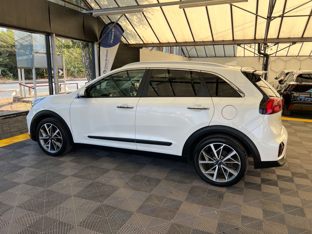 Kia Niro Niro 4 Hev S-a White #4