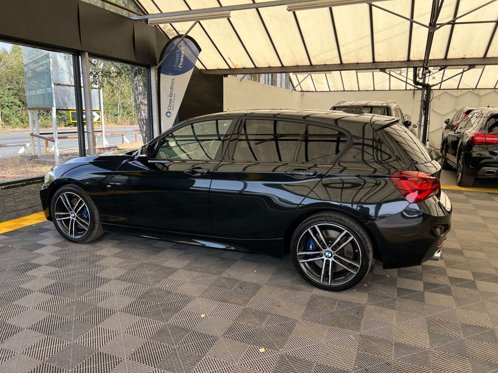BMW 1 Series 118I M Sport Shadow Edition Black #4