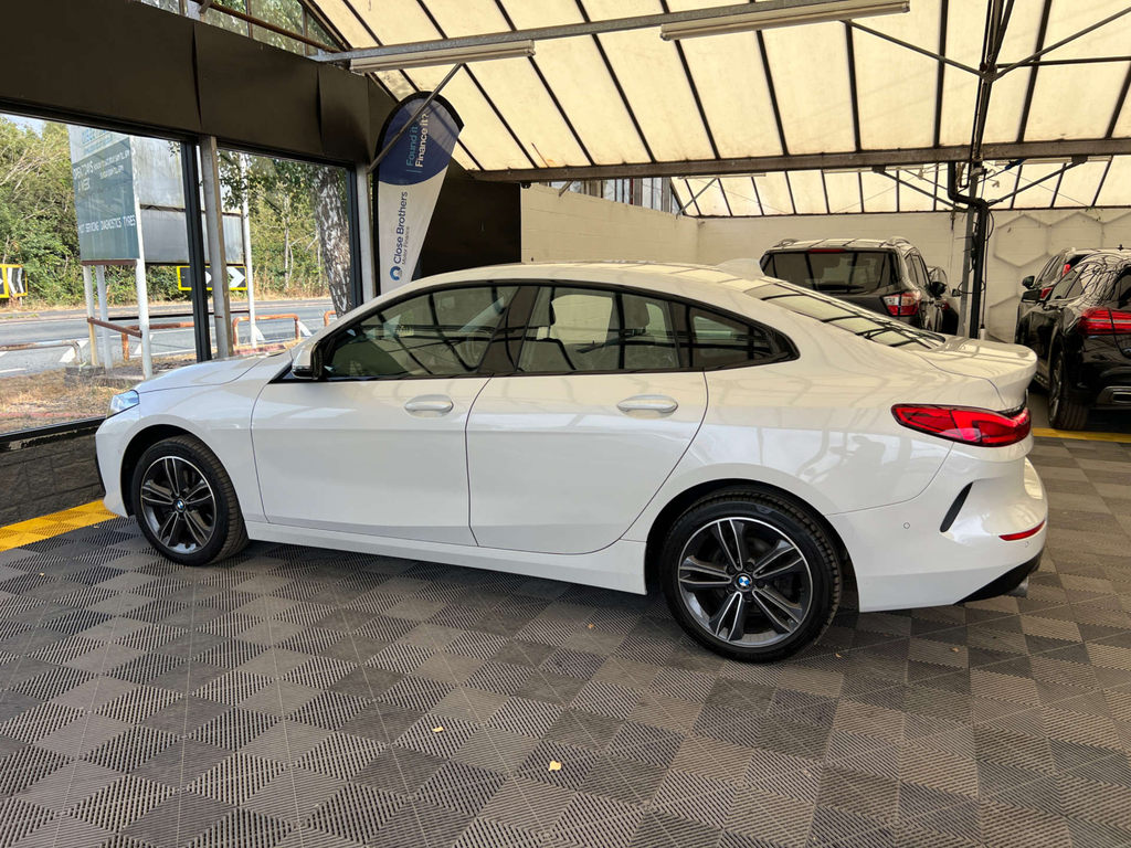 BMW 2 Series Coupe White #3