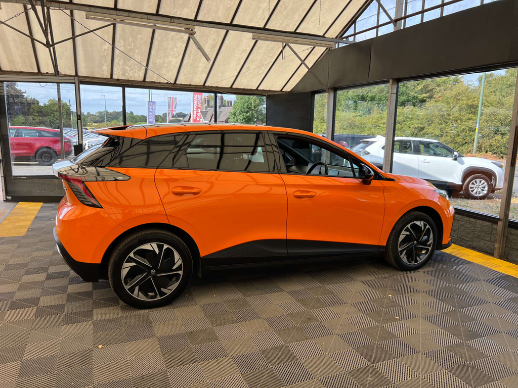 MG MG4 Hatchback Orange #4