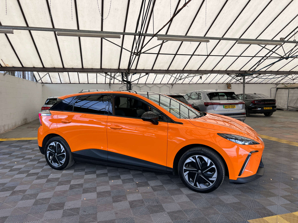 MG MG4 Hatchback Orange