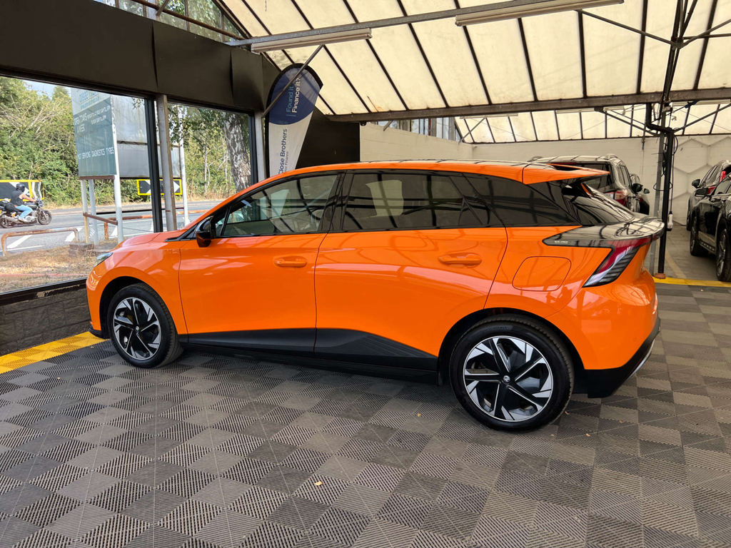 MG MG4 Hatchback Orange #3