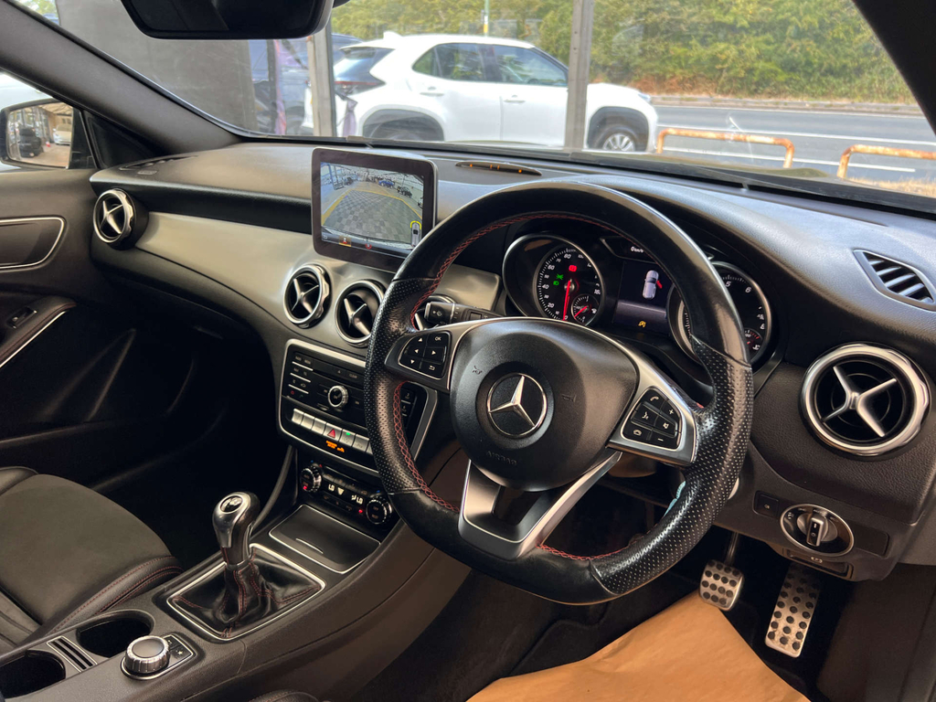 Mercedes-Benz GLA Class 1.6 Gla180 Urban Edition Suv Eur Red #8
