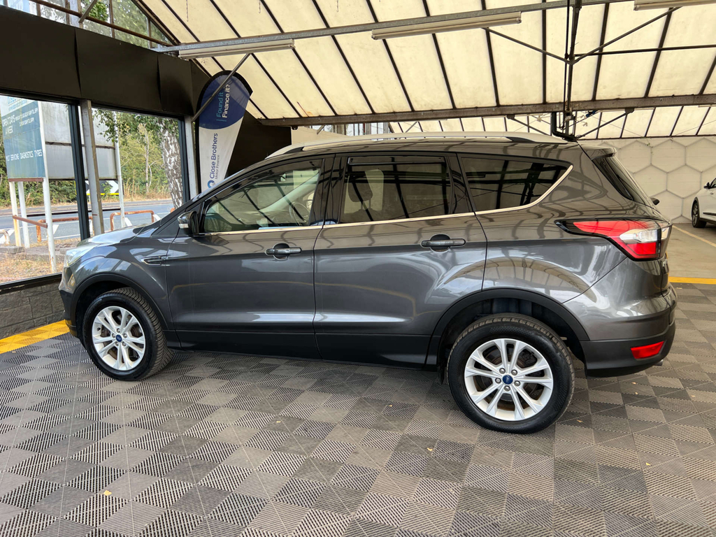 Ford Kuga 1.5T Ecoboost Zetec Suv Euro 6 White #4