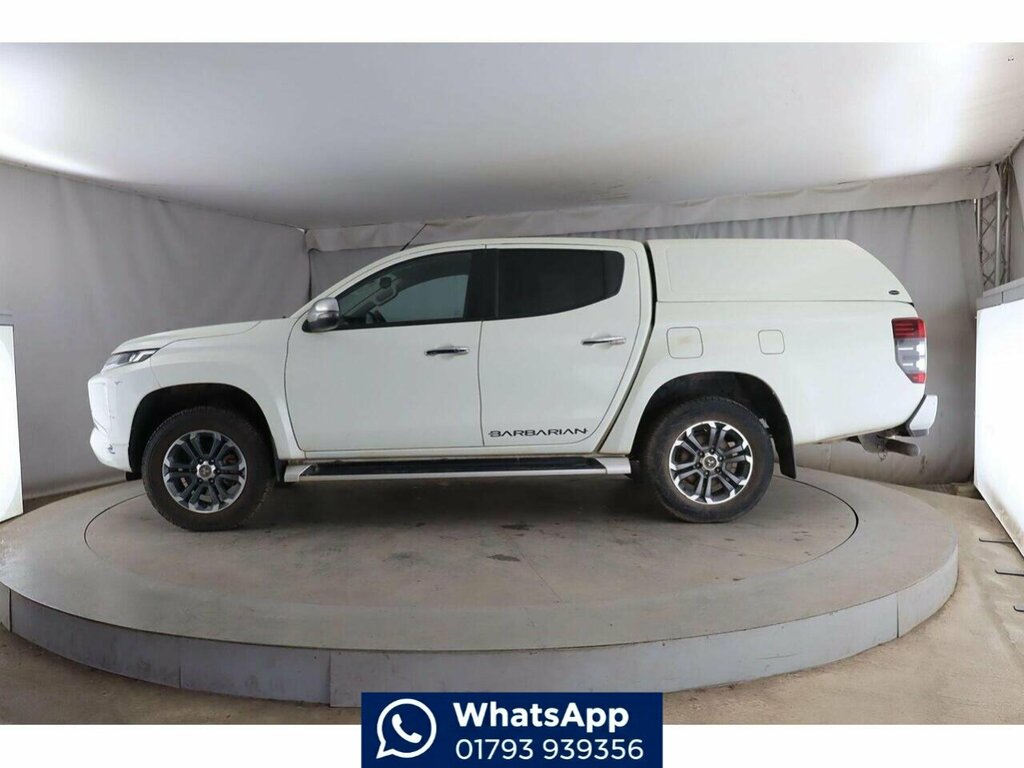 Mitsubishi L200 2.2 Di-d Dc Barbarian 4Wd Euro 6 Ss White #3