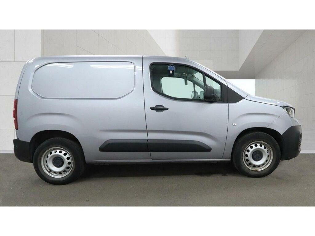 Peugeot E-Partner Peugeot E- Standard 800 100Kw 50Kwh Professional P Black #7