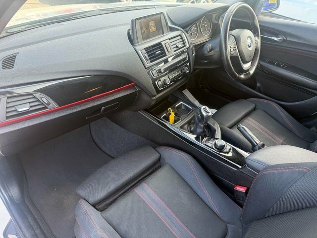 BMW 1 Series 1.5 118I Se Euro Black #10