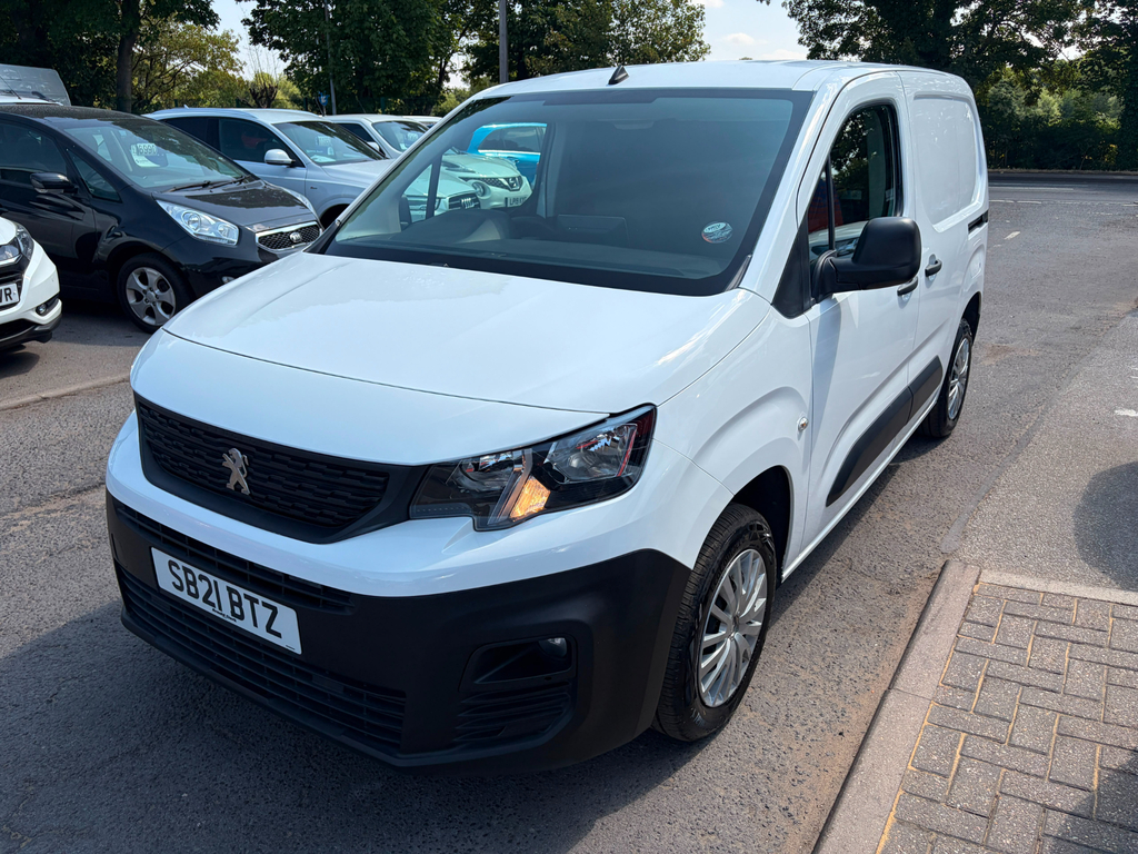 Peugeot Partner Mpv White #5