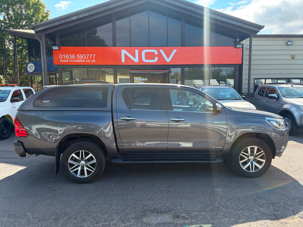 Toyota HILUX Pickup Grey #2