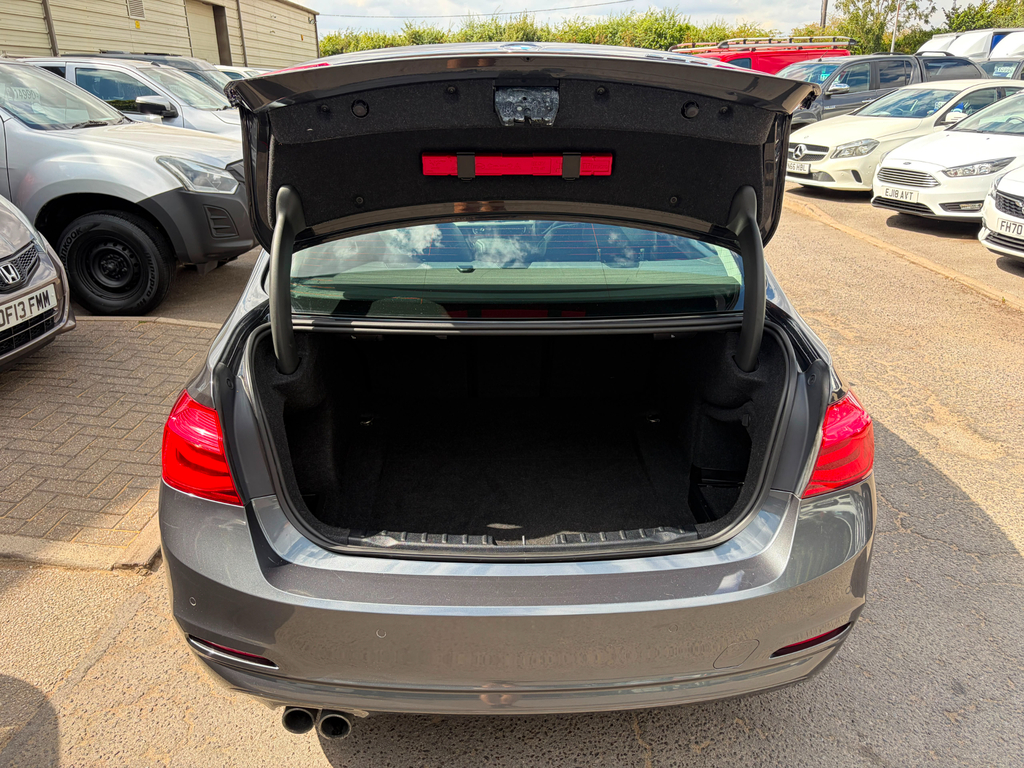 BMW 3 Series Se 3 Series Saloon Grey #6