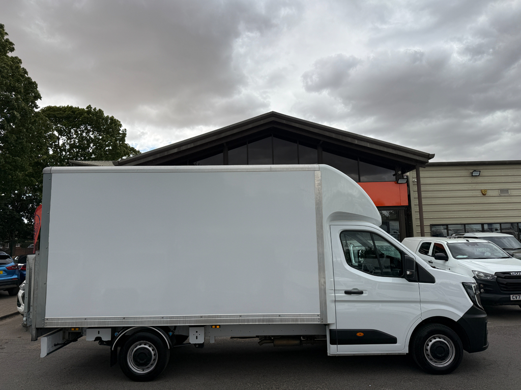 Renault Master Ll35 Advance Dci Luton Lwb Tail Lift White #2