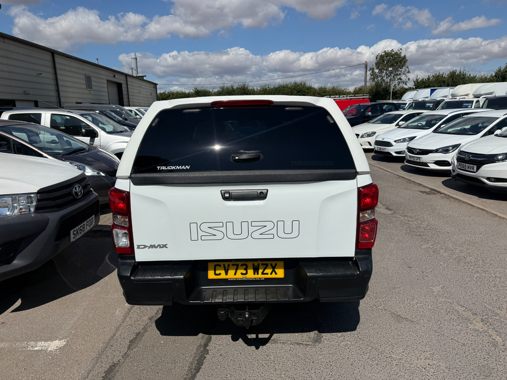Isuzu D-Max Utility Dcb 4X4 Truckman Top White #4