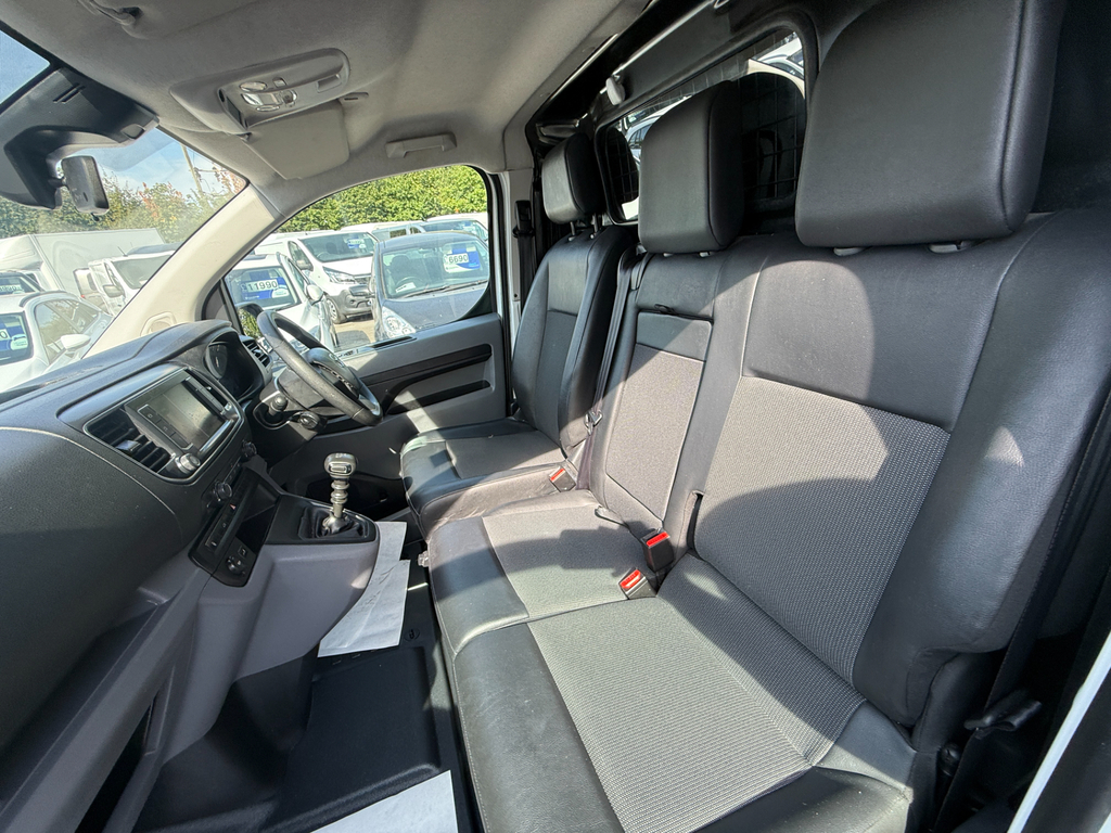 Toyota PROACE 2.0D Icon Long Panel Van 6Dr Lwb Eur White #8