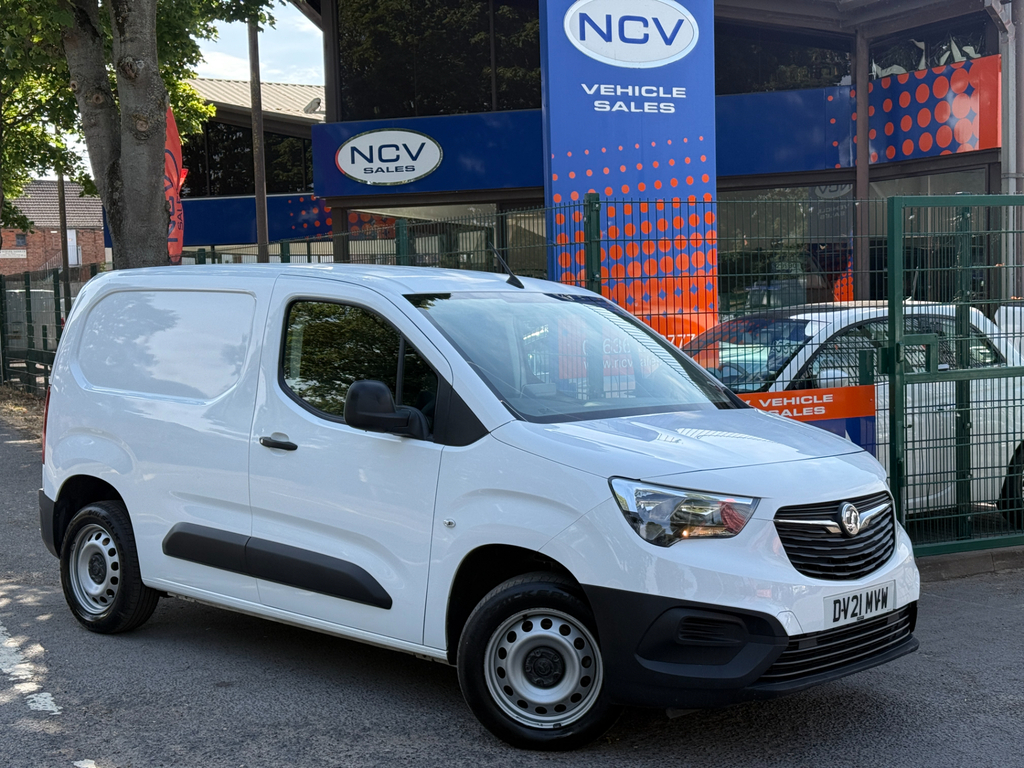 Vauxhall Combo L1h1 2300 Dynamic Ac Carplay White