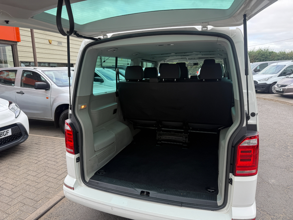 Volkswagen Transporter Shuttle Minibus 2.0 Tdi Bluemotion Tech Se Dsg Fwd Lwb Eur Silver #10