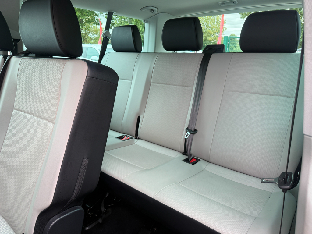 Volkswagen Transporter Shuttle Minibus 2.0 Tdi Bluemotion Tech Se Dsg Fwd Lwb Eur Silver #8