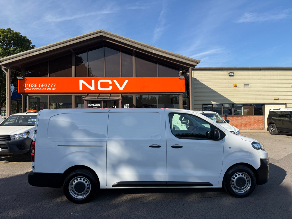 Citroen Dispatch XL 1400 Enterprise Edition Bluehdi Eat8 White #2