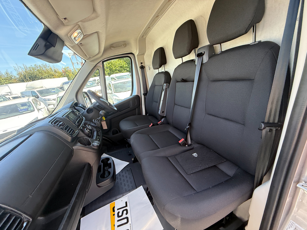 Peugeot Boxer 335 L2h2 Professional Mwb Ac 140Bhp Grey #6