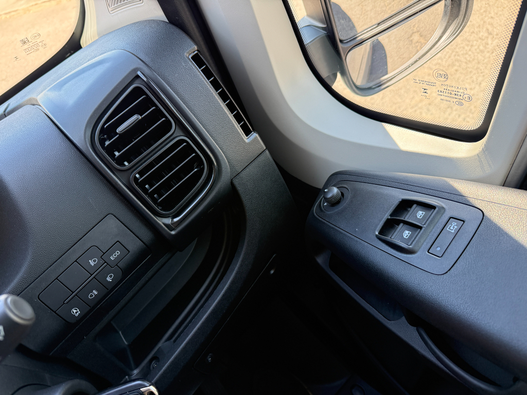 Peugeot Boxer 2.2 Bluehdi 140 H2 Van Professional White #17