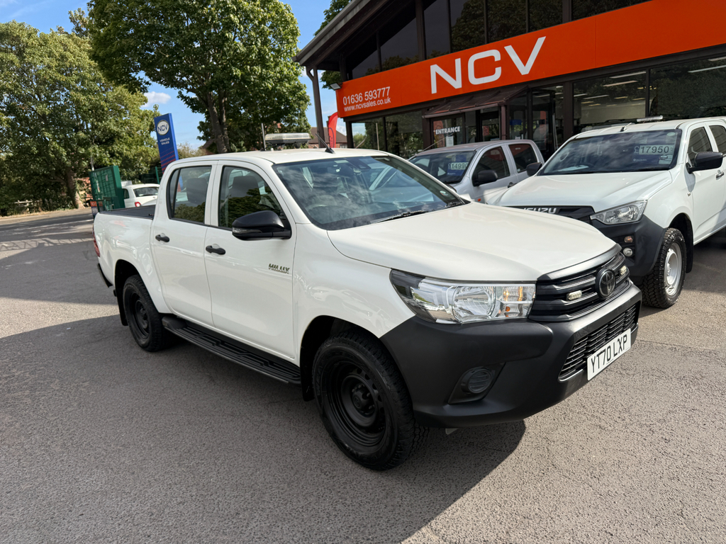 Toyota HILUX Hilux Invincible X Dcab Pick Up 2.4 D-4d Red #13