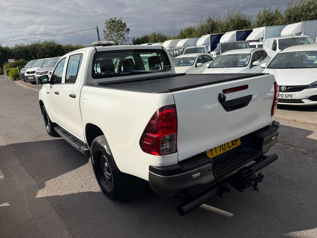 Toyota HILUX Hilux Invincible X Dcab Pick Up 2.4 D-4d Red #7