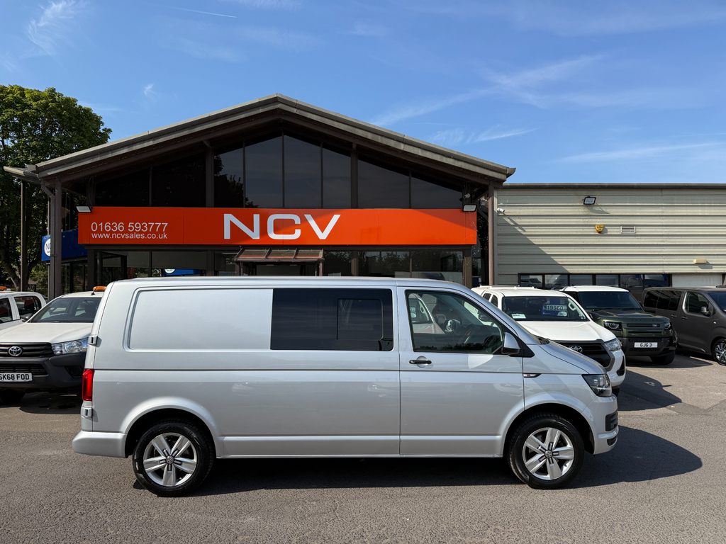 Volkswagen Transporter T32 Tdi Dsg Half Camper Vw Silver #2