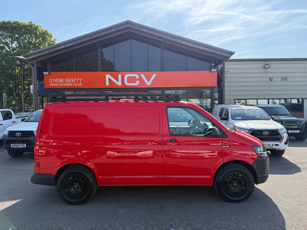 Volkswagen Transporter T28 Tdi Startline Bmt Vw T6 Swomper No Vat Red #2