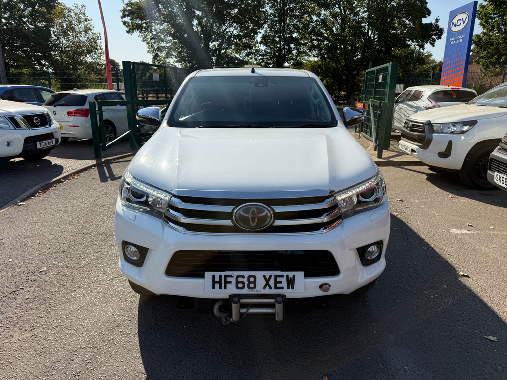 Toyota HILUX Invincible 4Wd D-4d Dcb Truckman White #4