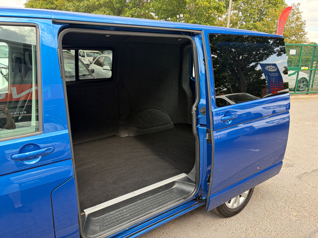 Volkswagen Transporter Volkswagen T32 Swb Diese 2.0 Tdi 150 Highline Komb Black #10