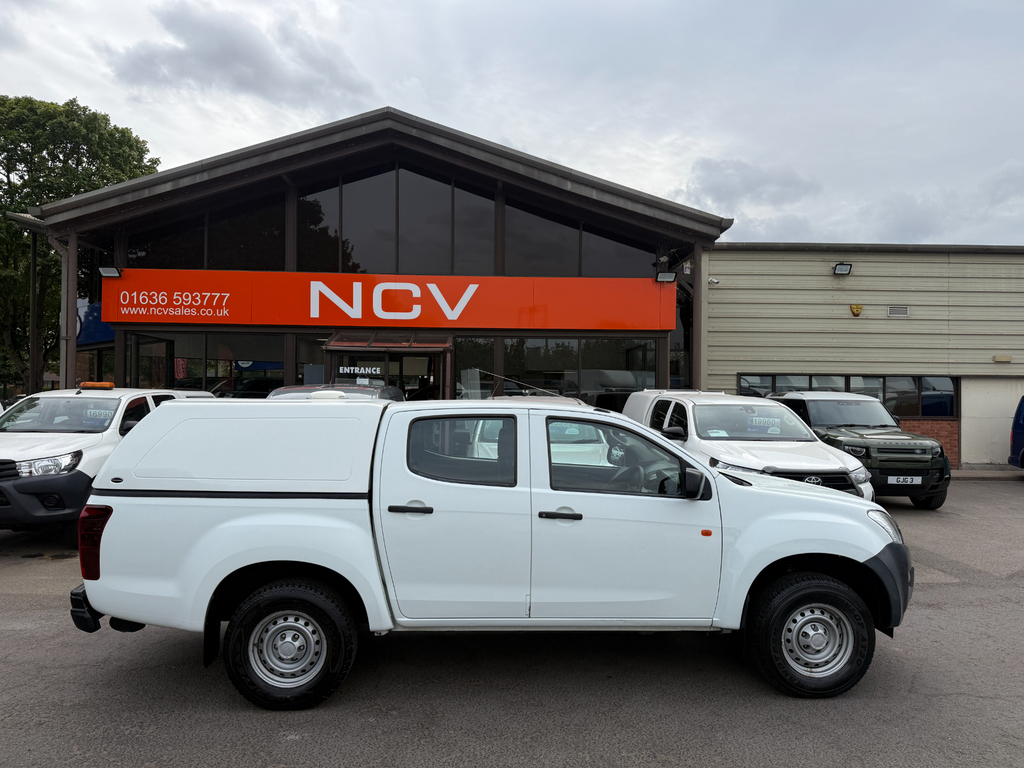 Isuzu D-Max Td Dcb 4X4 Truckman Top No Vat YG17WSW White #2