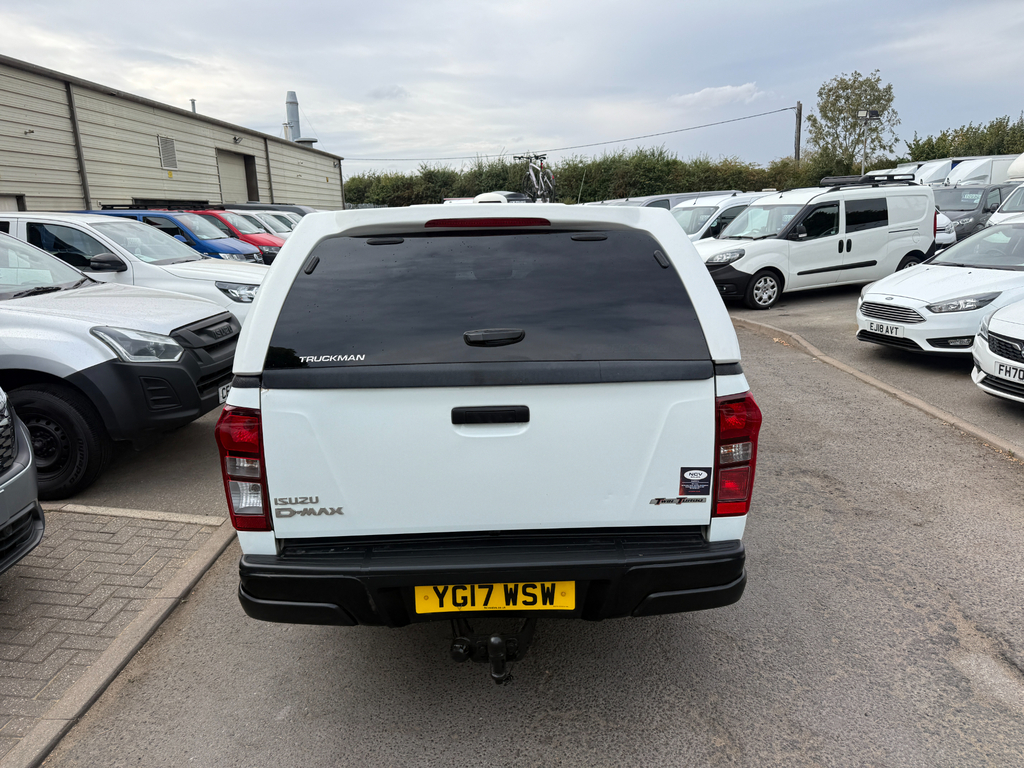 Isuzu D-Max Td Dcb 4X4 Truckman Top No Vat YG17WSW White #4