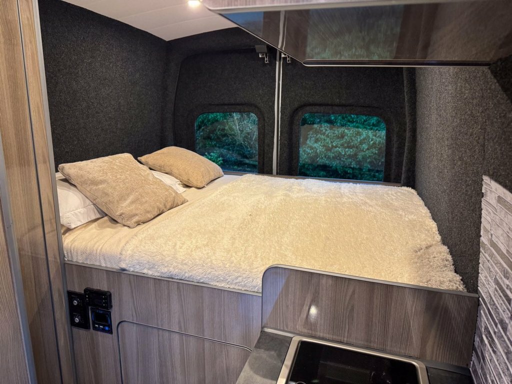 Ford Transit Custom 350 L3h3 Lwb High Roof 170Ps Leader Only 76K Ideal White #10