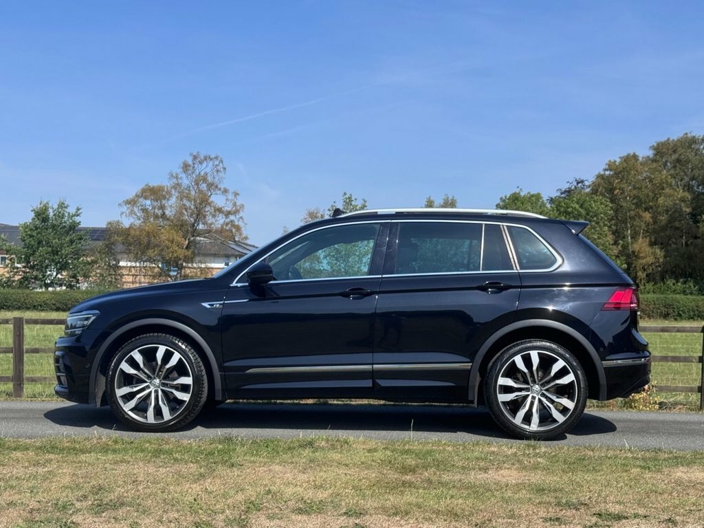 Volkswagen Tiguan 1.5L R-line Black #6