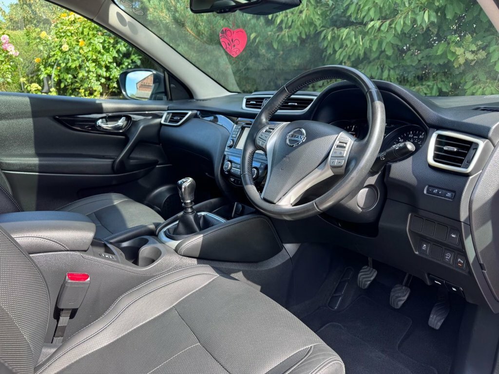 Nissan Qashqai 1.2 Dig-t N-connecta Grey #17