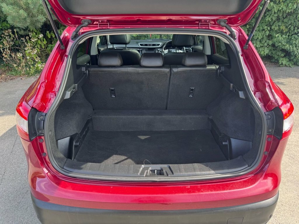Nissan Qashqai 1.2 Dig-t N-connecta Grey #30