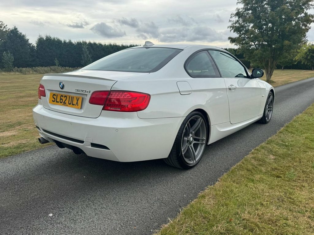 BMW 3 Series 2L Sport Plus Edition White #3