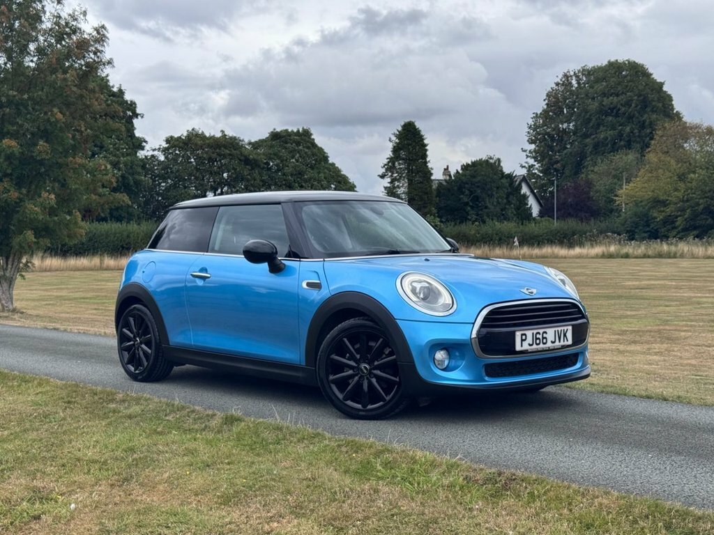 Mini Hatch 1.5L Cooper Blue