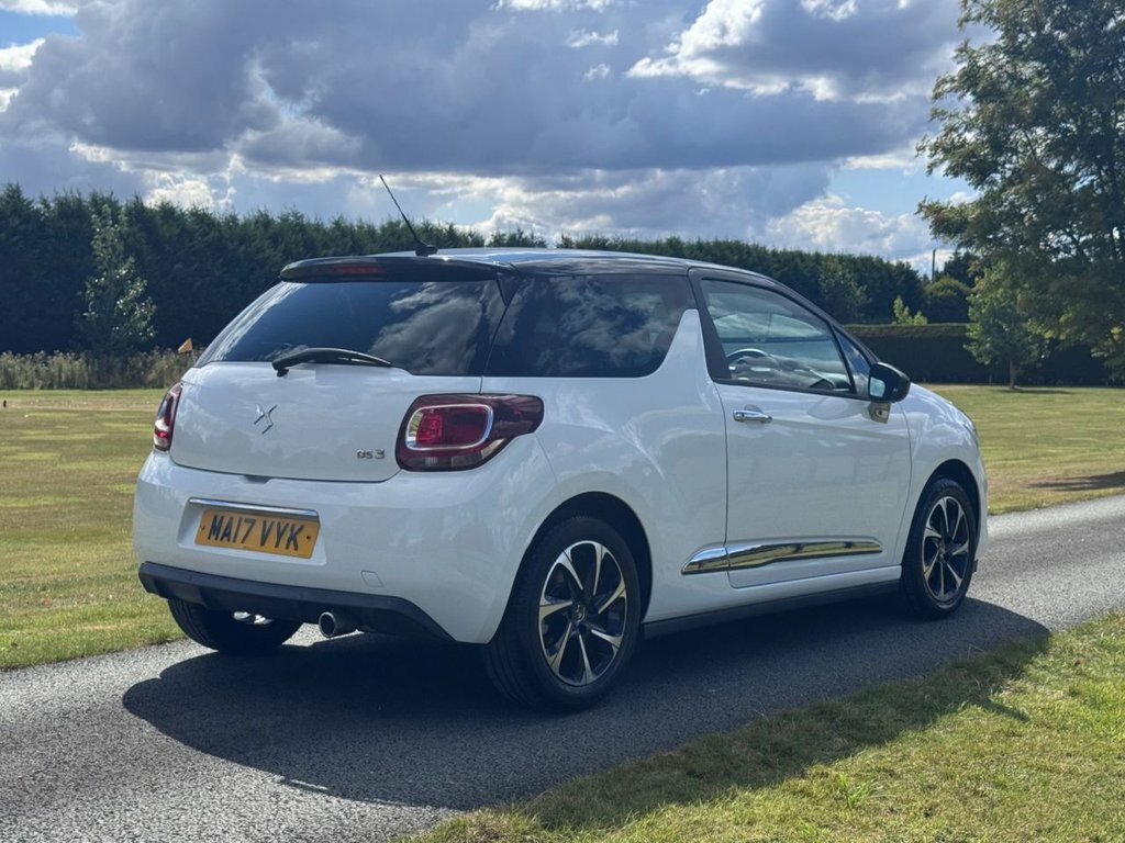 DS DS 3 1.2L Elegance White #4