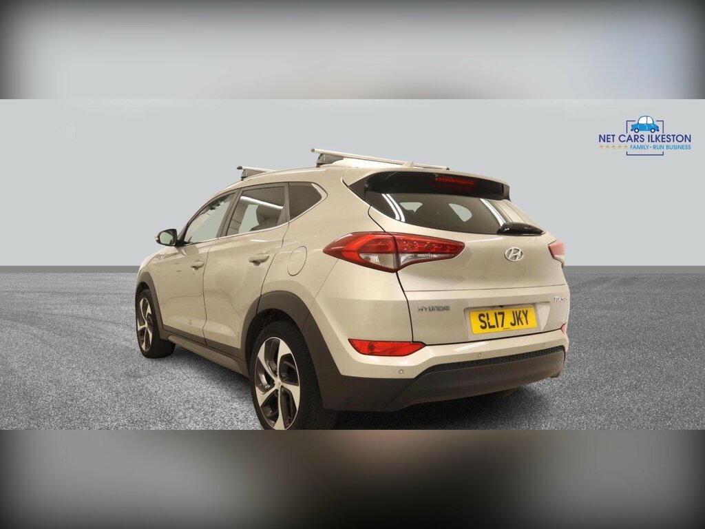Hyundai Tucson 1.7 Crdi Blue Drive Sport Edition Euro 6 Ss White #2