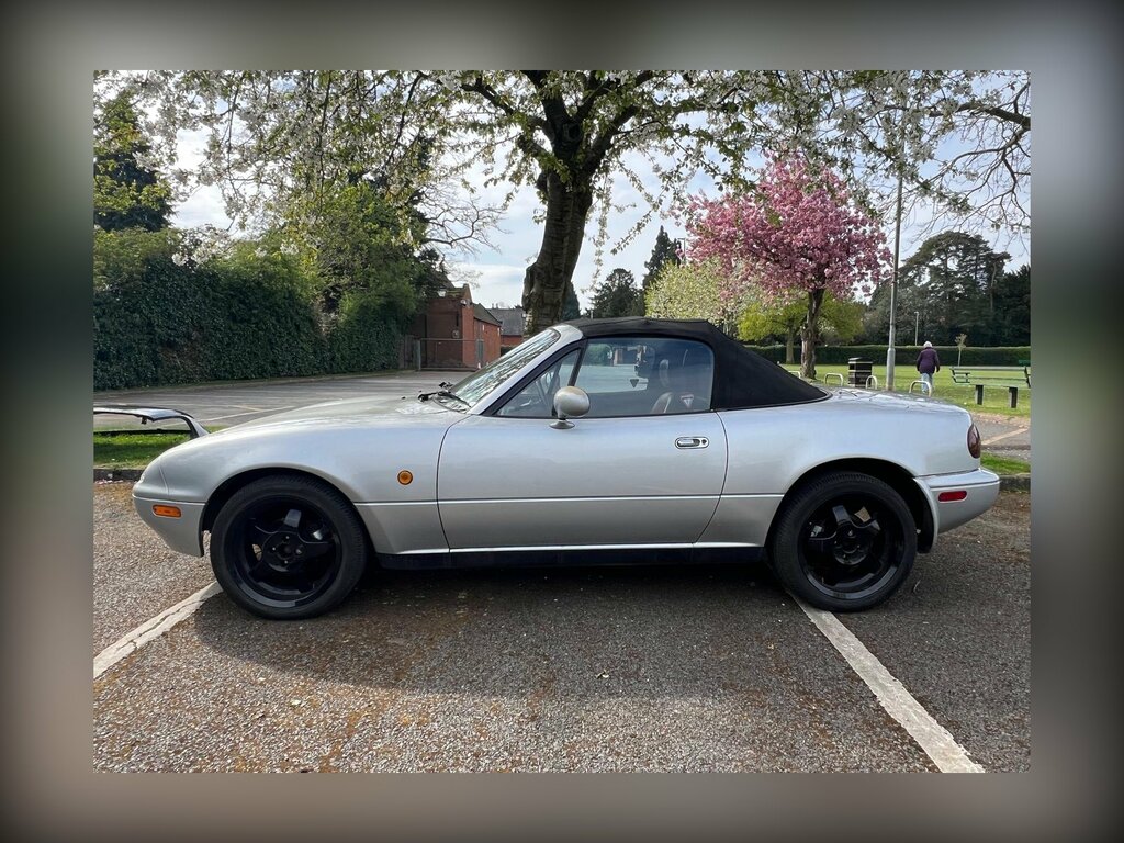 Mazda MX-5 1.6 Convertible 89 Bhp Silver #2
