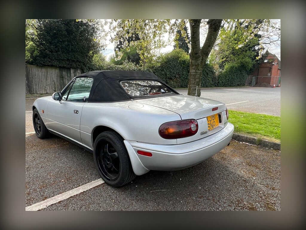 Mazda MX-5 1.6 Convertible 89 Bhp Silver #3