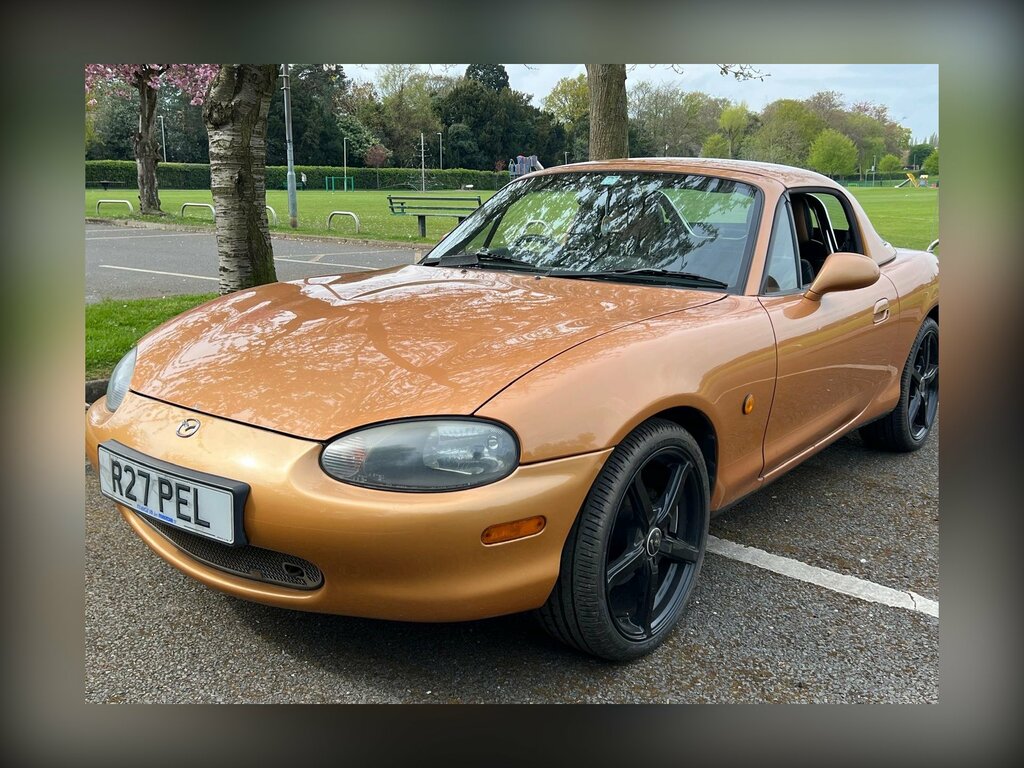 Mazda MX-5 1.8 Convertible 218 Gkm, 140 B Gold