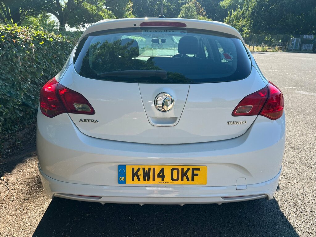 Vauxhall Astra 1.4T 16V Limited Edition Hatchback Manu KW14OKF White #4