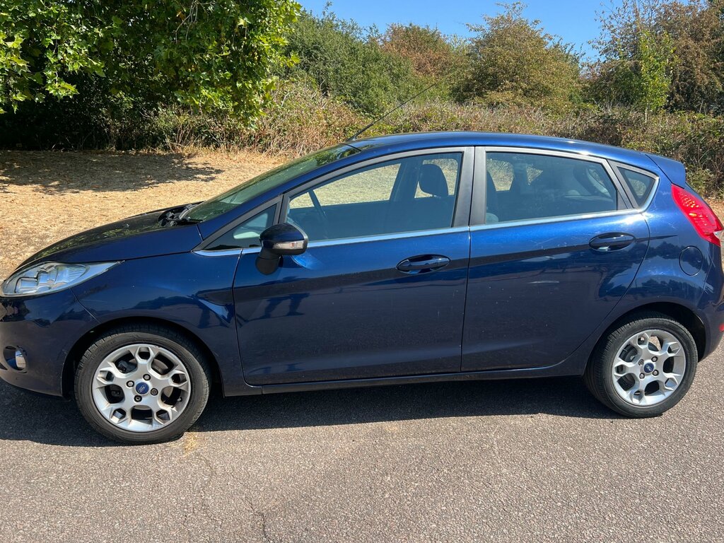 Ford Fiesta 1.25 Zetec Hatchback 129 Gkm, Blue #2