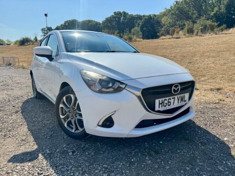 Mazda 2 Gt White #5