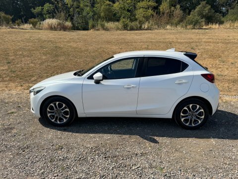 Mazda 2 Gt White #6