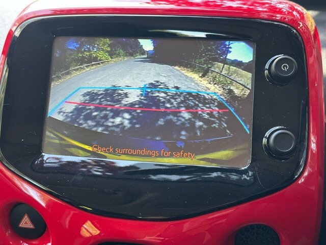 Toyota Aygo 1.0 Vvt-i X-play Hatchback Euro Red #6