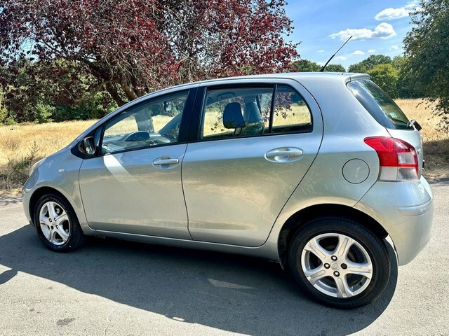 Toyota Yaris 1.33 Dual Vvt-i Tr Hatchback Eur Silver #4