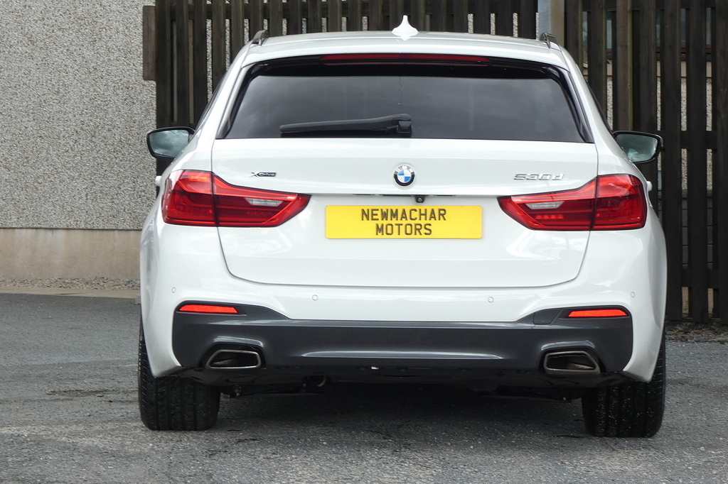 BMW 5 Series 3.0 530D M Sport Touring Xdrive Eu White #3